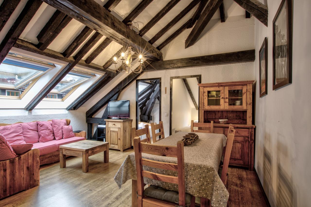 Top Floor Apartment Mansard - Central Chamonix Mont Blanc Haven 외부 사진